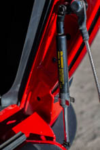 AMORTIGUADOR PARA PUERTA DE CAJA (2)