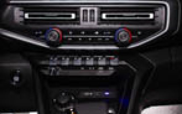 ILUMINACIÓN INTERNA & CARGADOR USB - C (2)