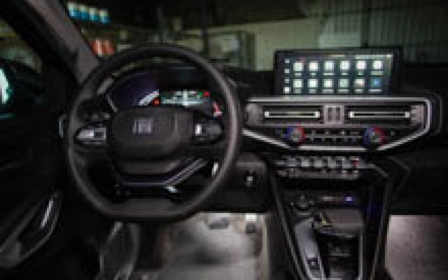 ILUMINACIÓN INTERNA & CARGADOR USB - C (3)